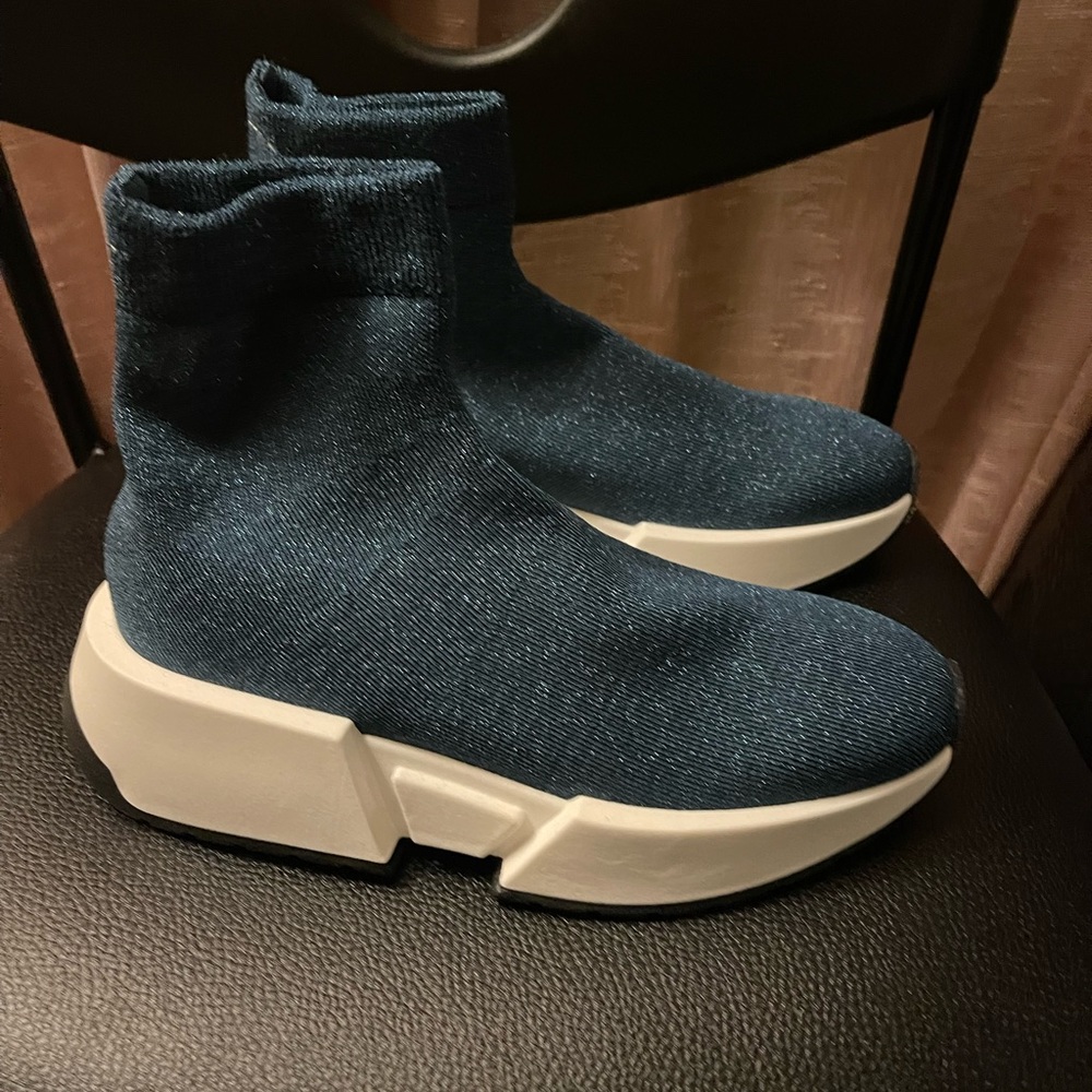 NEW! MM6 sneakers  size 39